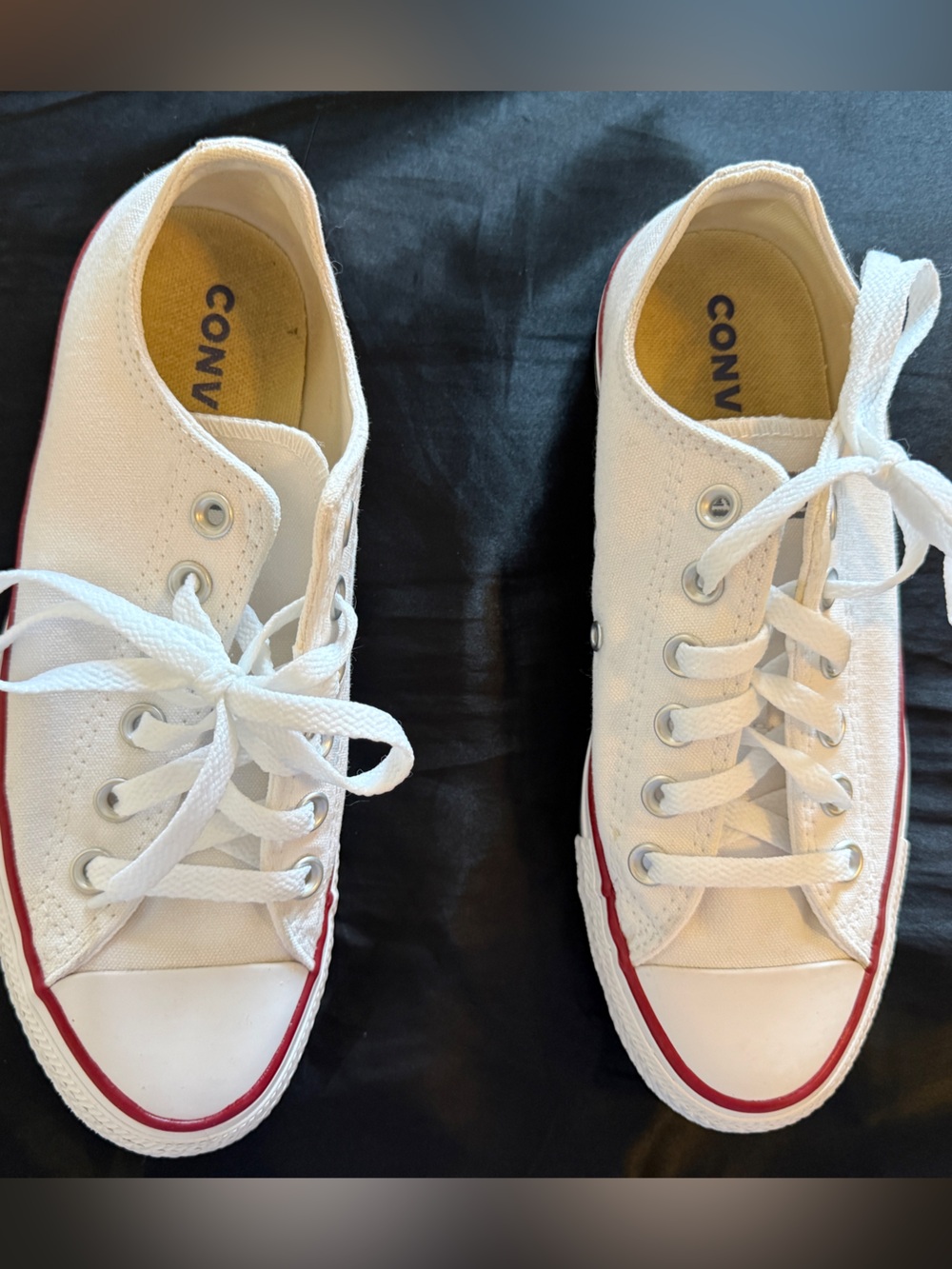 Converse Chuck Taylor All Star White Low Top Sneakers Women’s 7.5